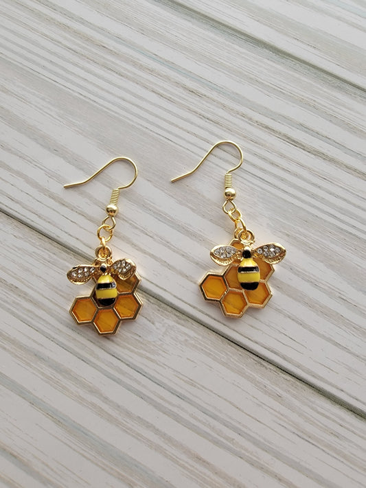 Bee and honeycomb earrings, bees dangle earrings, bee earrings,  Bumble bee jewelry, bee jewelry, gifts for her.