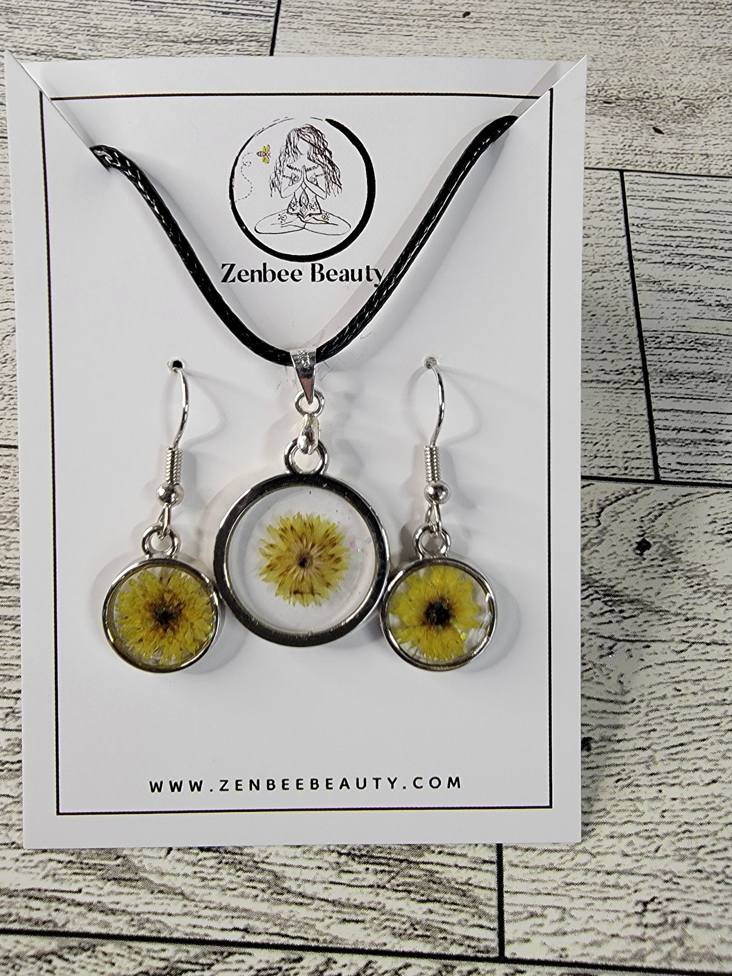 Real dried yellow flower handmade resin pendant necklace jewelry earring set for women, flower necklace, cute earrings, gifts for her