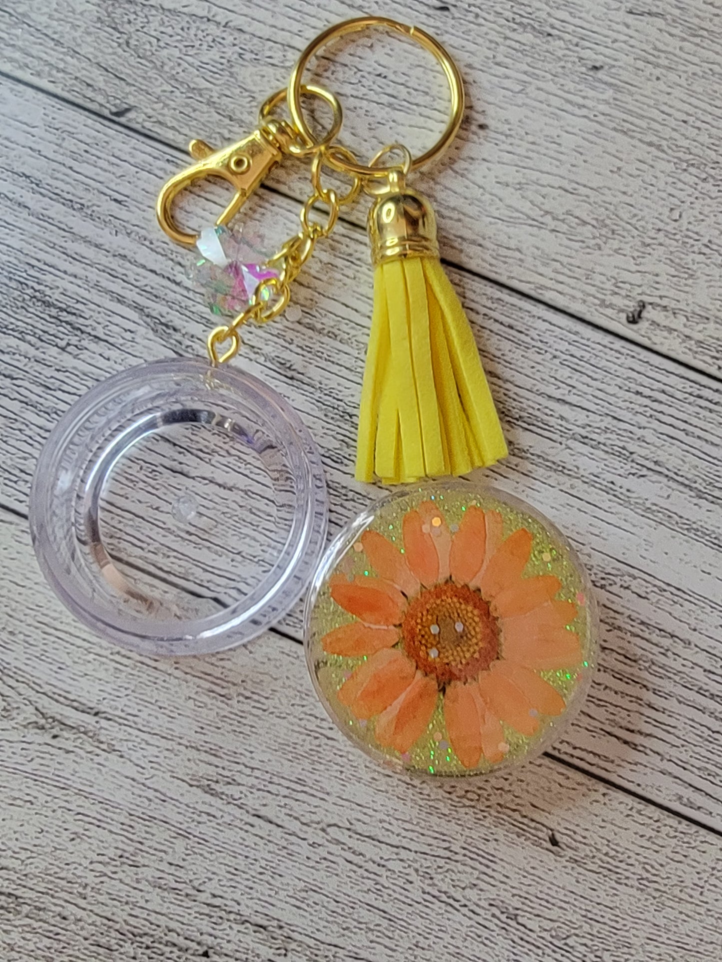 Dried flower keychain jar container, travel pill case, Pill Jar, stash jar, Jewelry Holder Keychain, jewelry case, gifts for her