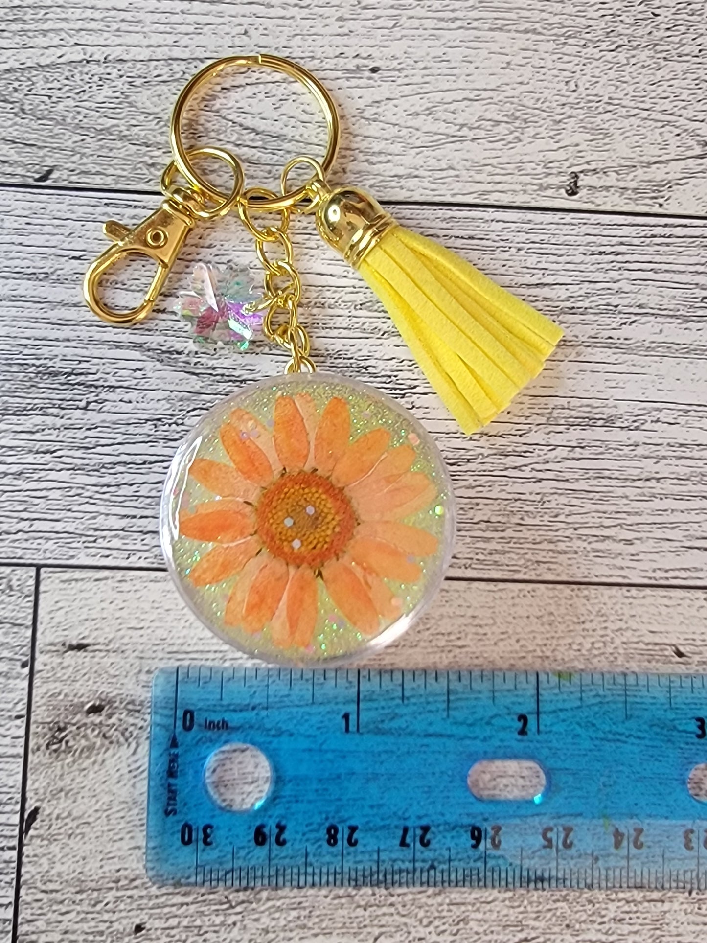 Dried flower keychain jar container, travel pill case, Pill Jar, stash jar, Jewelry Holder Keychain, jewelry case, gifts for her