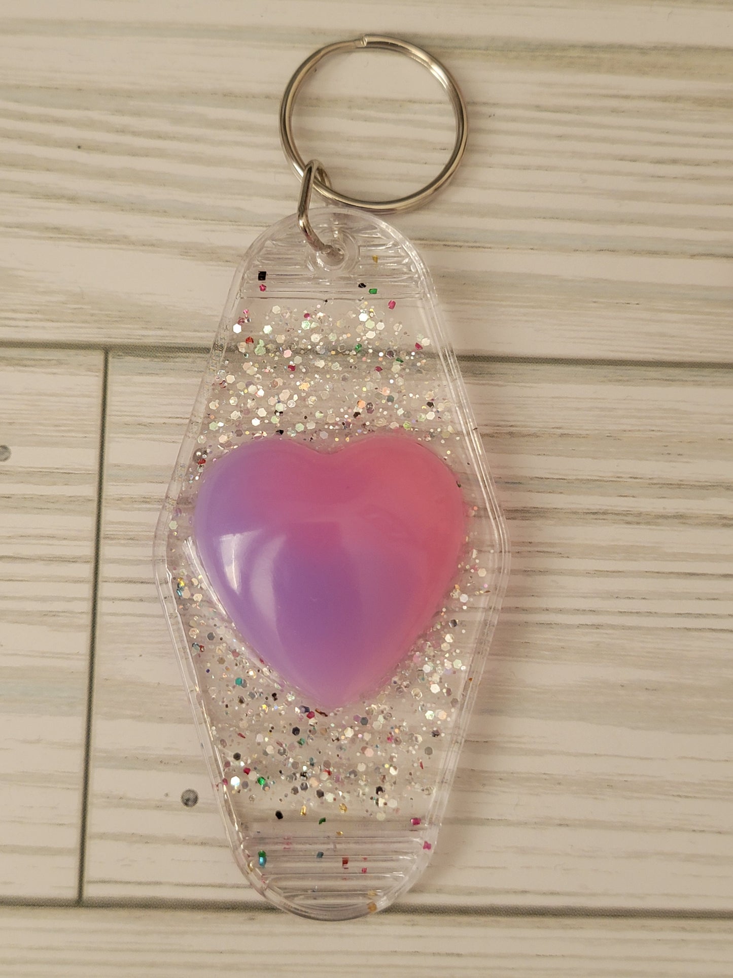 Pocket hug heart hotel keychain, retro keychain, handmade keyring, motel keychain, keychains for women, gifts for her