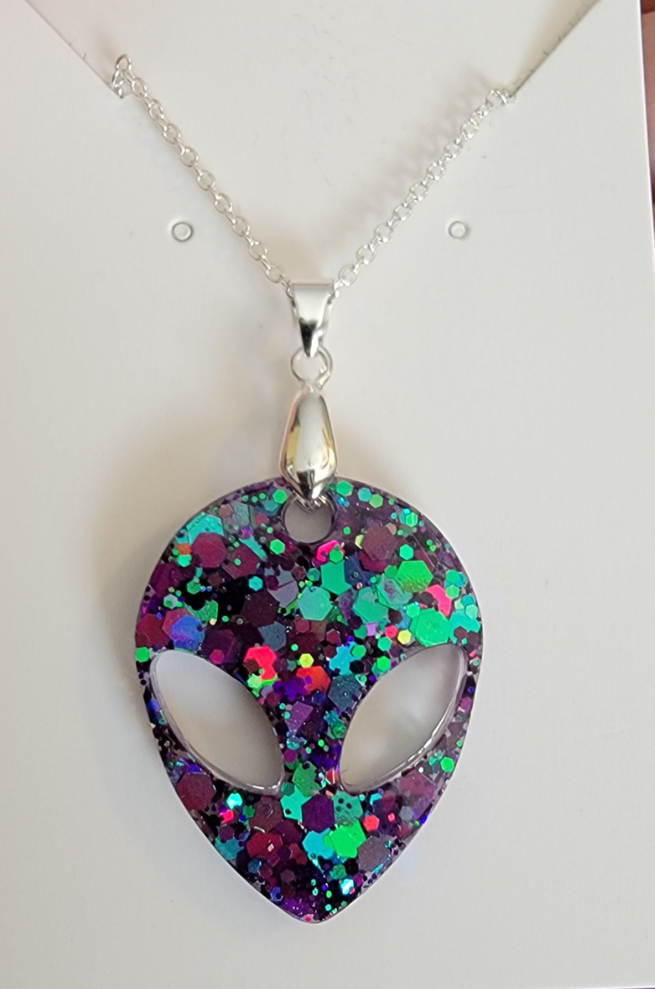 Alien pendant deals